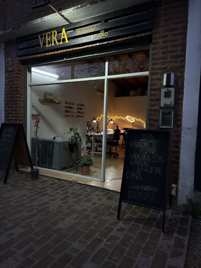 Vera|Studio